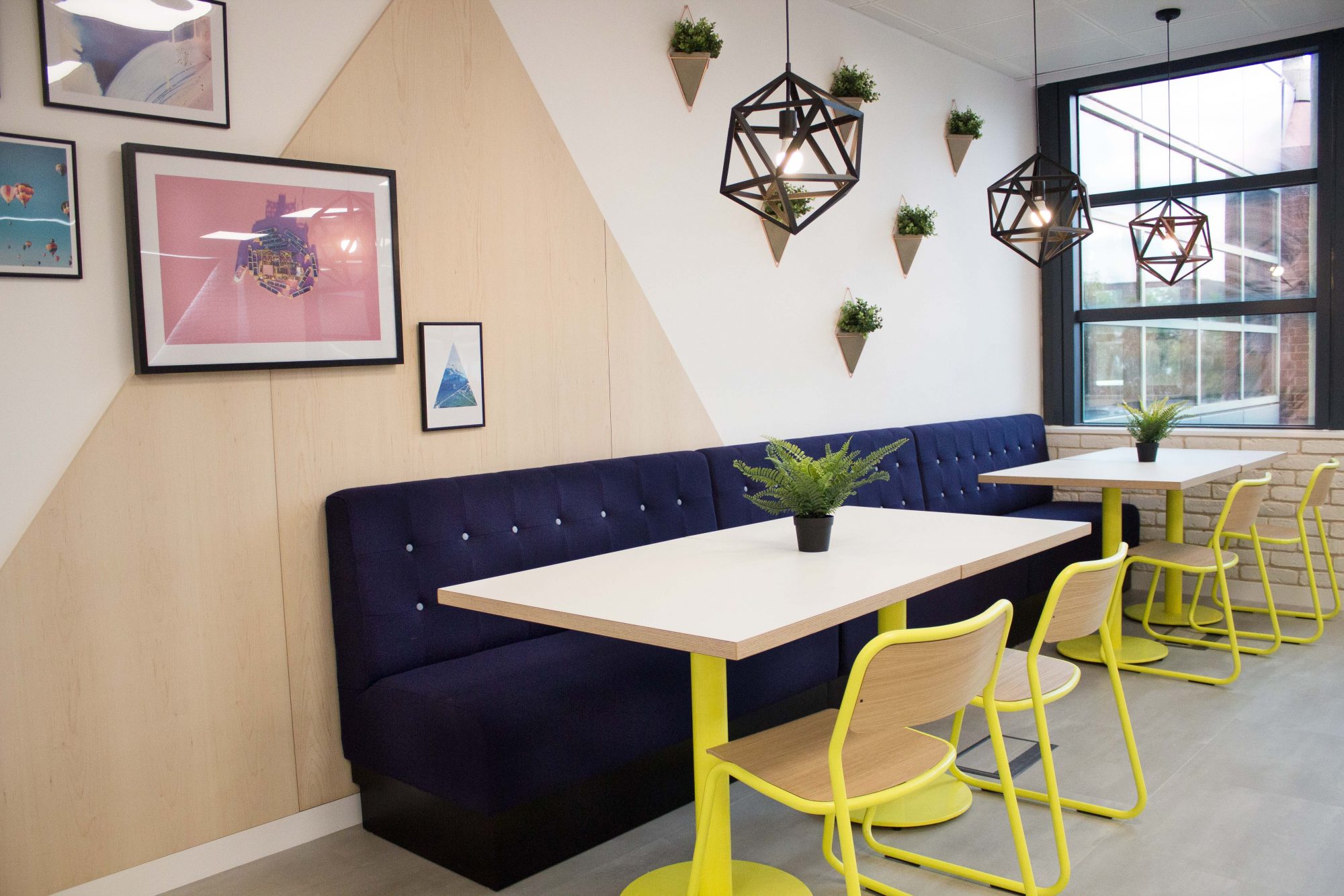 What makes a successful co – working office design?